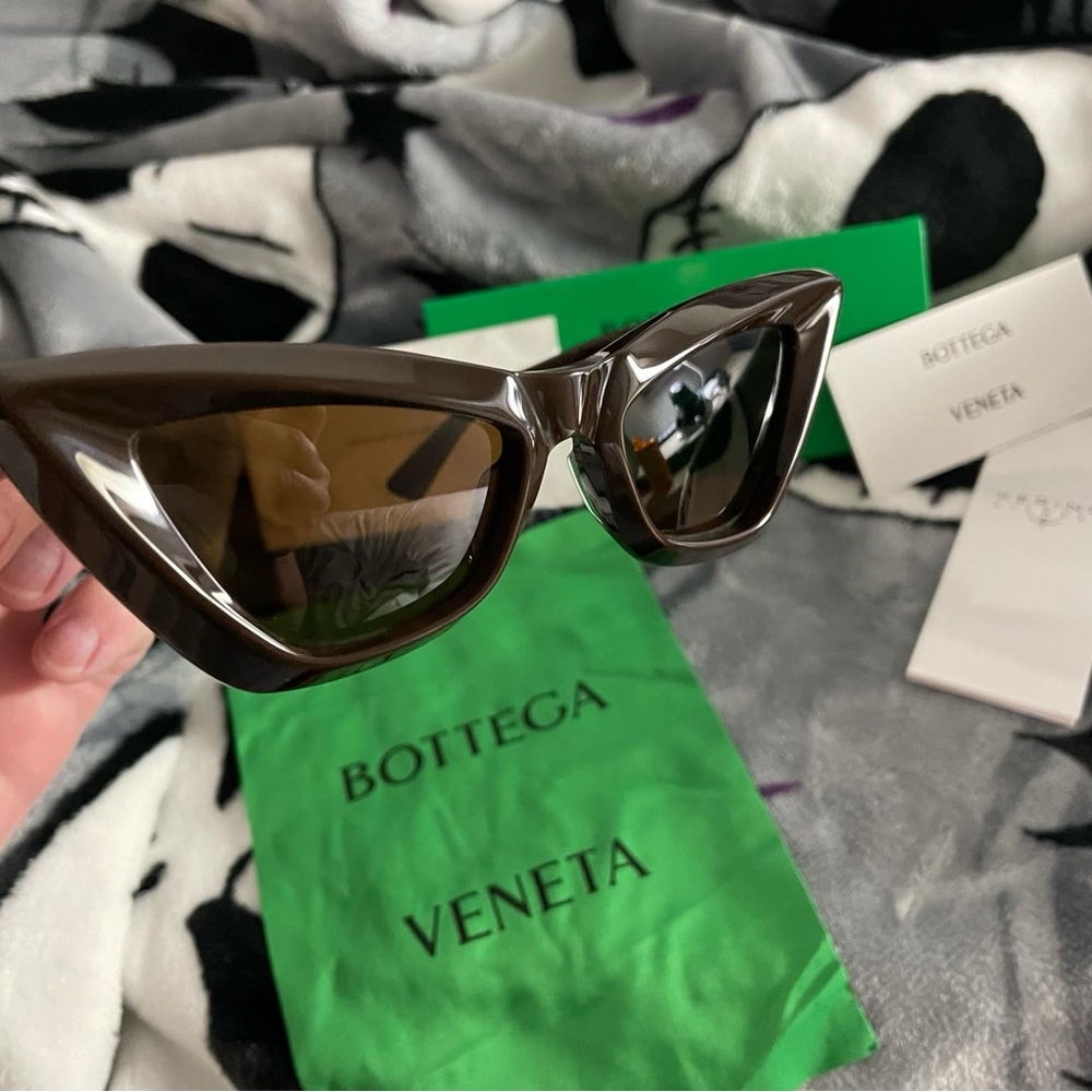 Bottega Veneta sunglasses